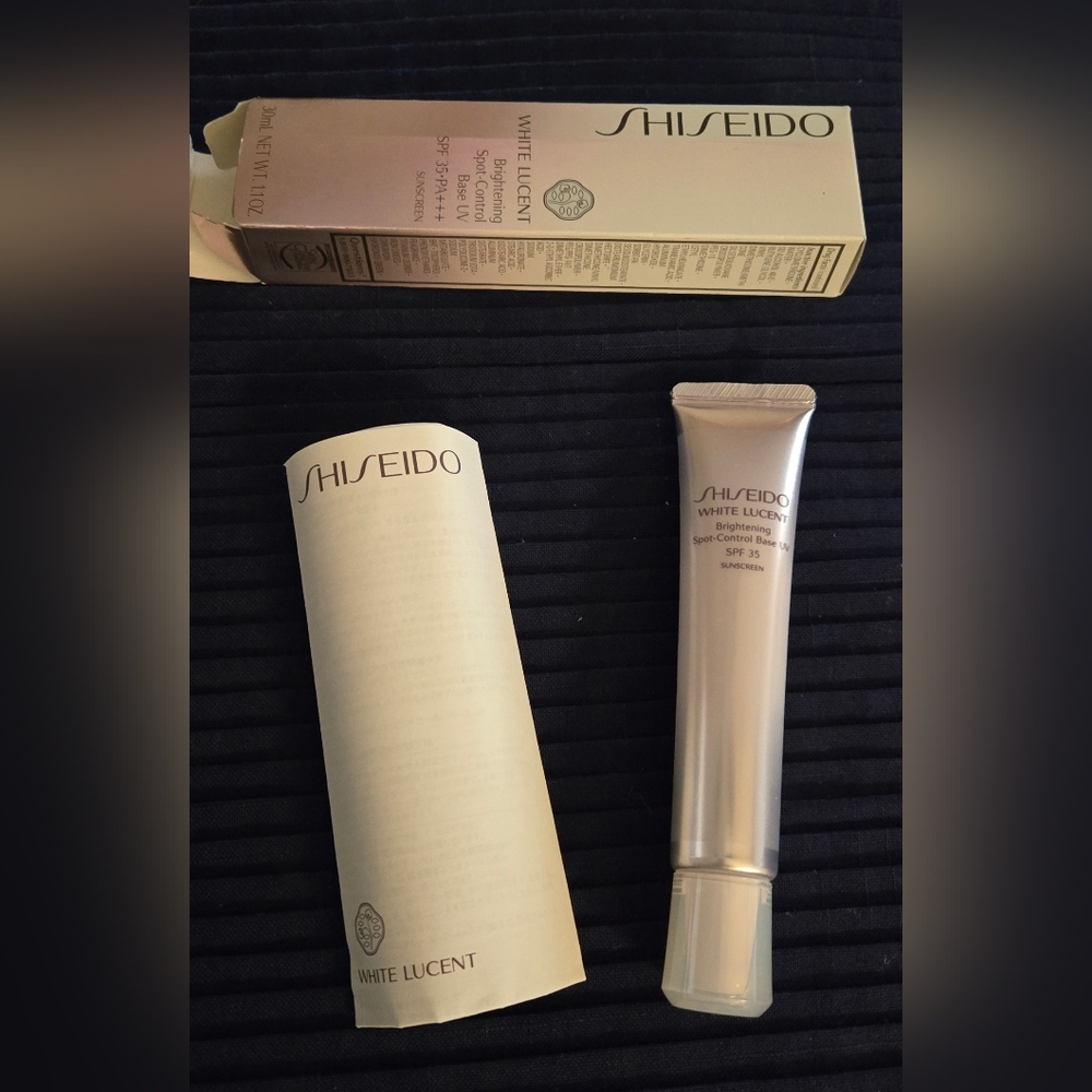Shiseido White Lucent Brightening Spot-Control Base SPF 35